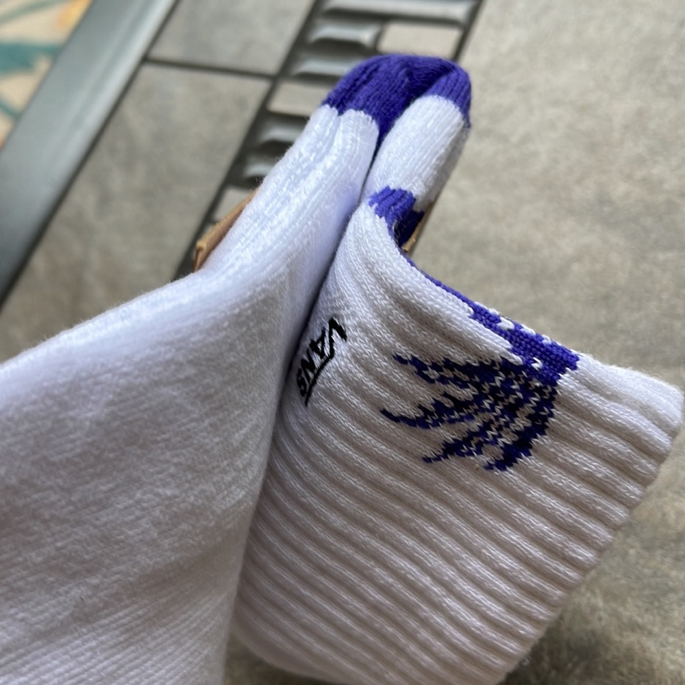 VANS “Off The Wall” Men’s socks 
NWT - Picture 11 of 16